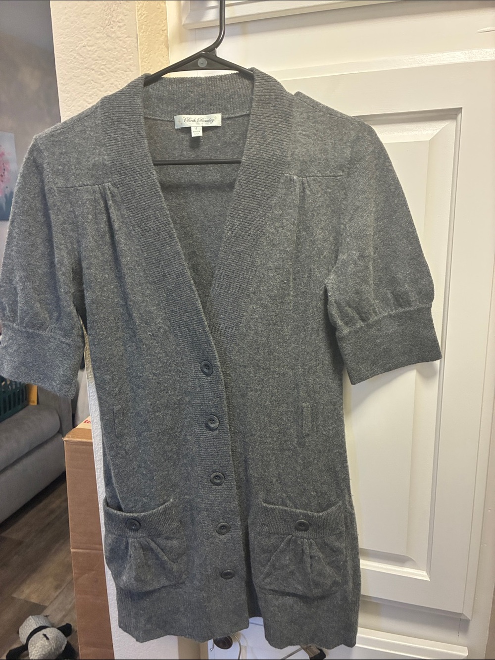 Beth Bowley Gray 100% cashmere button front short sleeve Cardigan